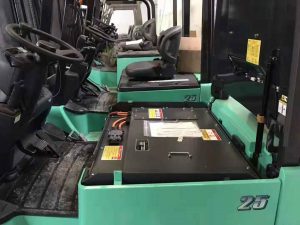 Xe nâng điện Mitsubishi