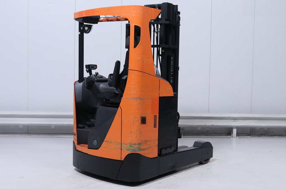 xe nâng điện bt 2.5 tấn