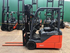 Cho thuê xe nâng điện 1.5 tấn