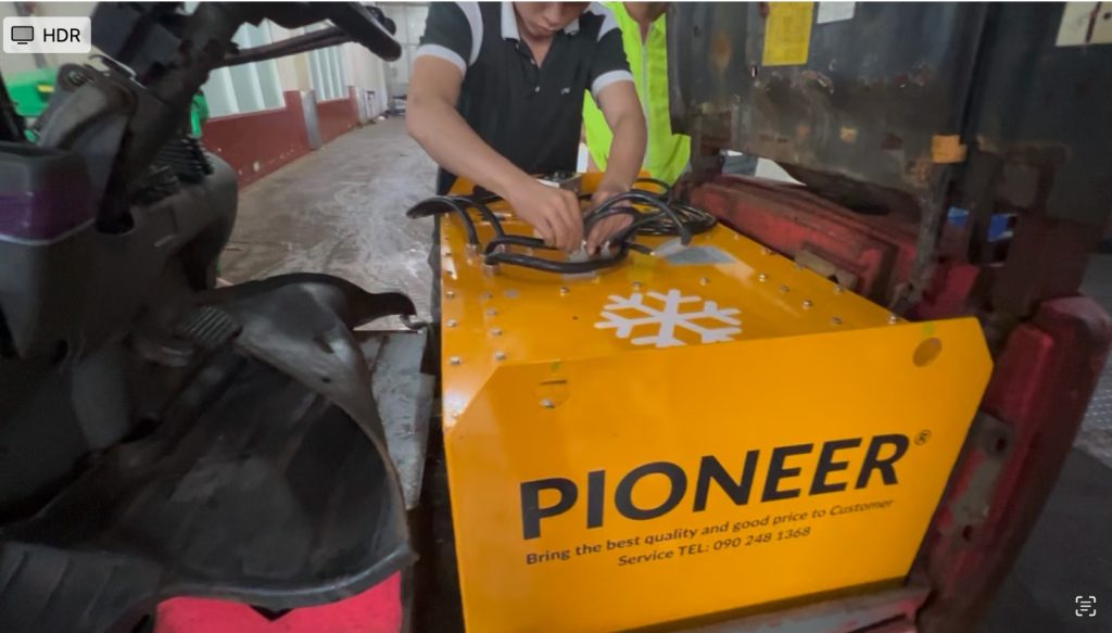 pin lithium xe nâng kho lạnh sâu