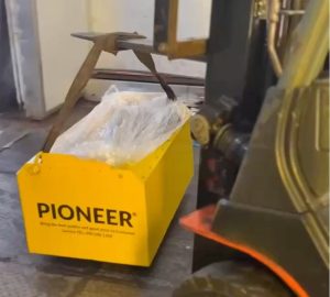 Pin lithium xe nâng có an toàn trong kho kín không